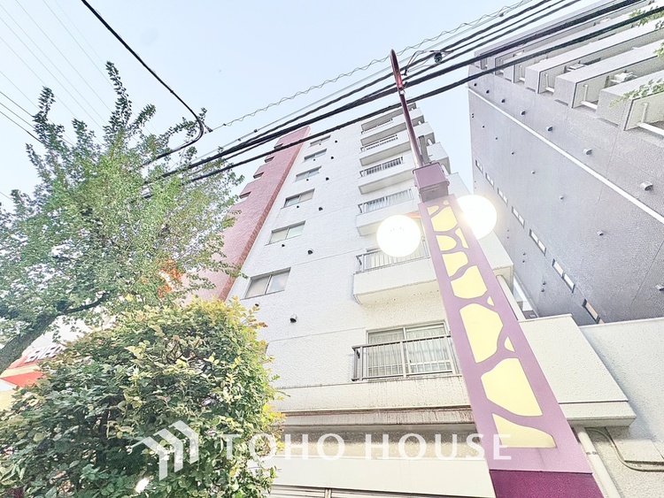 外観 漂う上質な空気感、マンションに入れば「おかえりなさい」と笑顔で迎えてくれるエントランス。最良の心配りを感じるマンションでした。