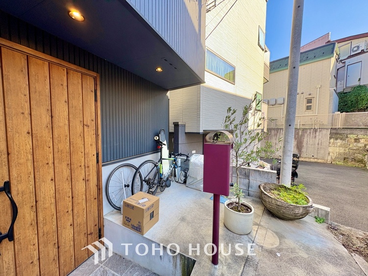 外観 【快適性＆機能性】住むほどに実感する快適性＆機能性。各空間を彩る設備は、デザイン性に優れたHigh Quality仕様が装備。広く使い勝手のよい空間と設備で、理想の暮らしを演出します