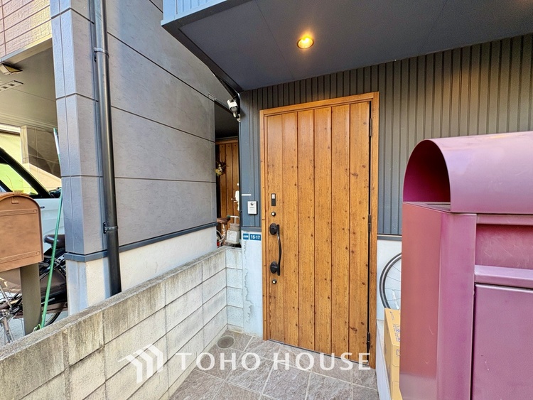 外観 【素敵な空間】君の姿に一瞬足を止めていた。美しくて惑わされてしまった自分が信じられない位素敵な空間。そしてこの空間に君がいて喜び歌を歌う僕が燥いでいる。