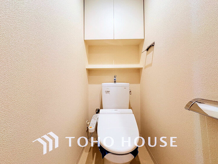 トイレ トイレには快適な温水洗浄便座付