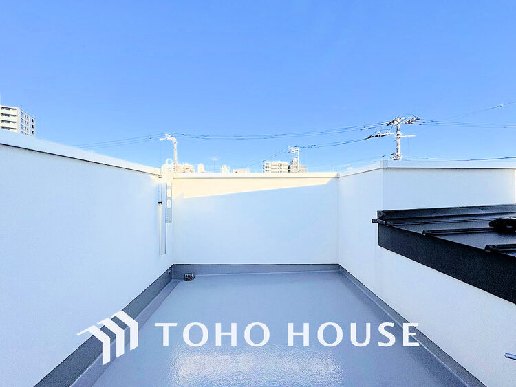 バルコニー 広々ルーフバルコニーで屋上菜園やBBQなどにいかがでしょうか