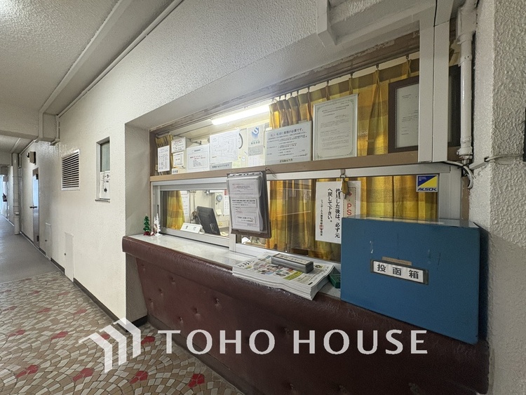 エントランス 管理人室