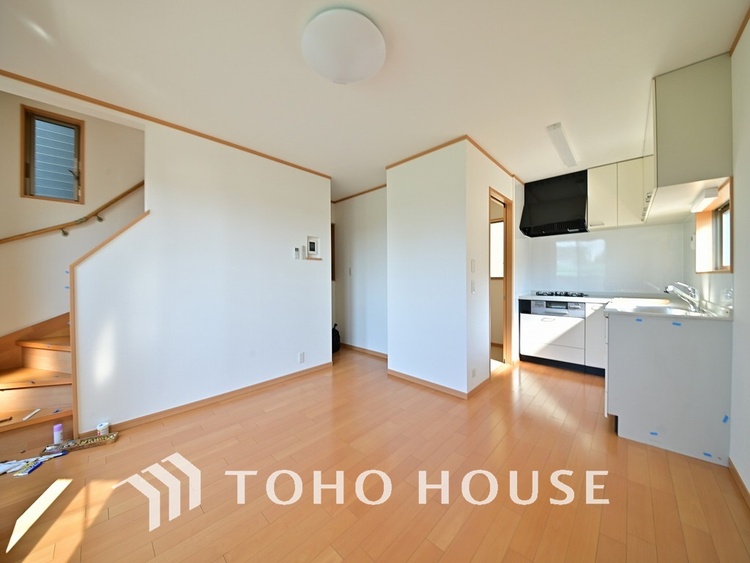 内装 広がりのある住空間、家族が集まるリビング・ダイニング