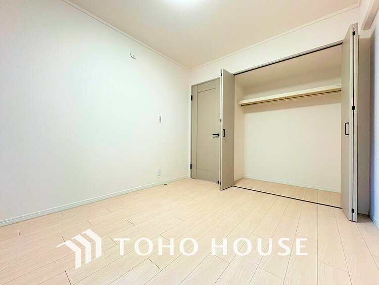 内装 1日の疲れを癒し、心地よく寛げるようゆったりとした広さをしています