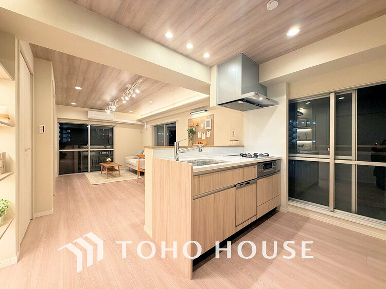 キッチン シンプルな部屋の雰囲気に溶け合うナチュラルキッチン