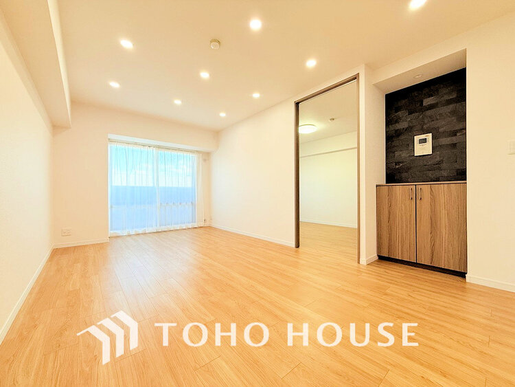 内装 家族みんなが爽やかに過ごせるように、光をたっぷり取り込んだLDK