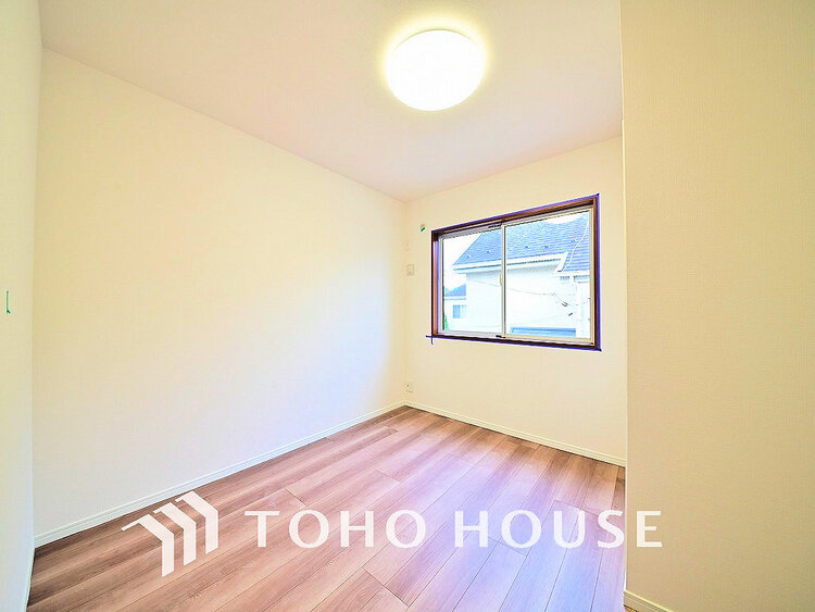 内装 シンプルですっきりとした室内は飽きのこない居心地の良い雰囲気