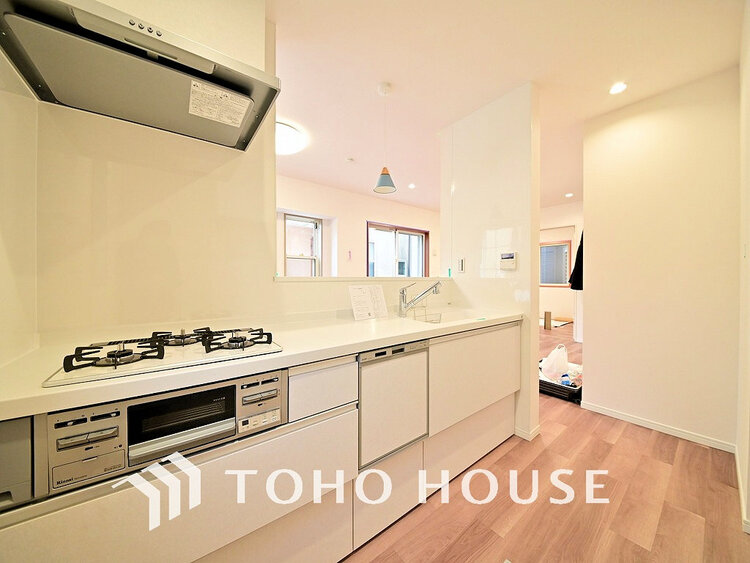 キッチン シンプルな部屋の雰囲気に溶け合うナチュラルキッチン