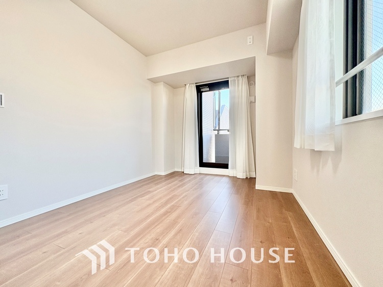 内装 寝室は一日の疲れを癒す大切な空間。快適で落ち着けるおすすめの間取りです。