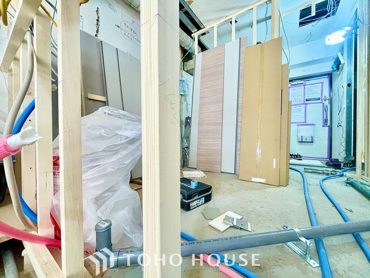 洗面 現在改装中◆気持ちの良い朝をつくりだし、夕方には笑顔を取り戻させてくれるミラー。