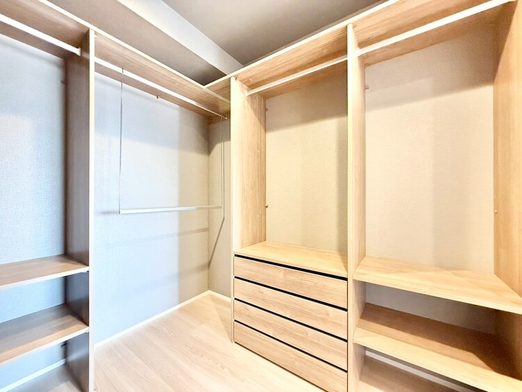 その他 収納スペースが付いていて、お部屋を広く使っていただけます。