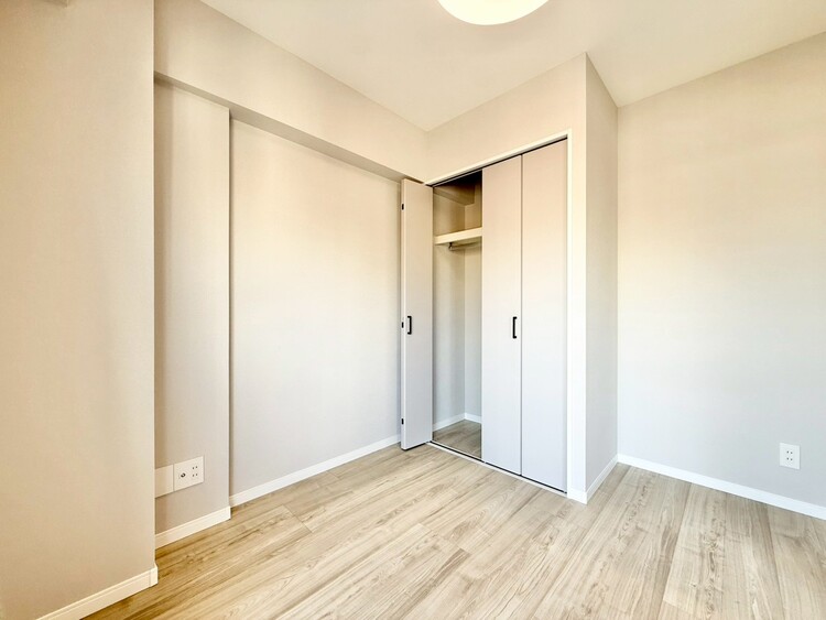 その他 清かで艶やかな時間をもたらしてくれる室内です。