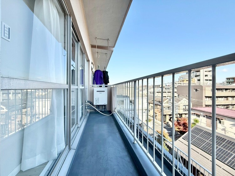 その他 朝の澄んだ空気や、夕方に吹く清々しい風を感じられるバルコニー。