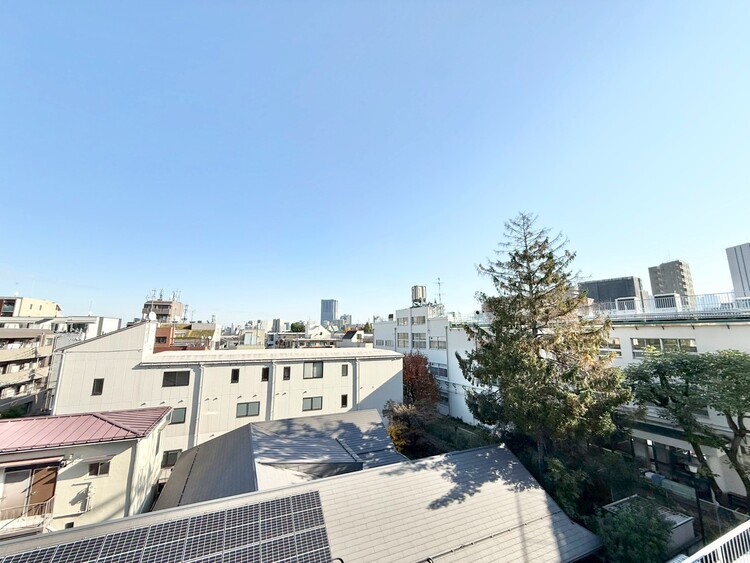 その他 眺望や窓からの景色が良いと、家で過ごす時間も快適です。