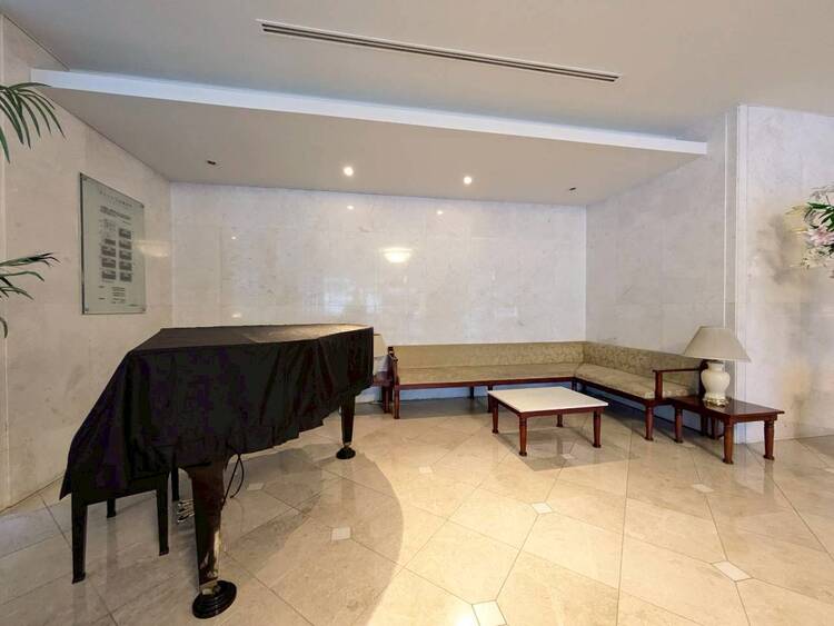 その他 館内は静寂な中が保たれており、管理が行き届いている印象を受けました。