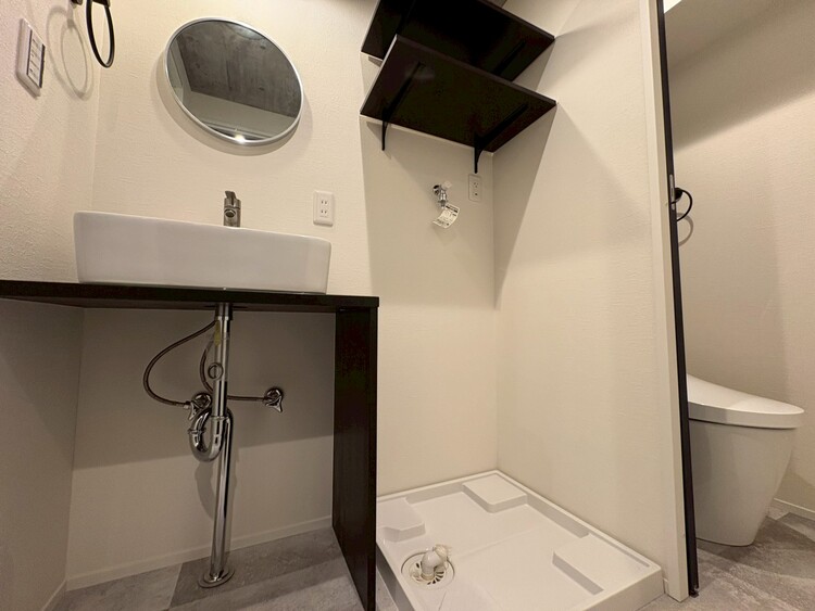 その他 十分な広さの脱衣所。