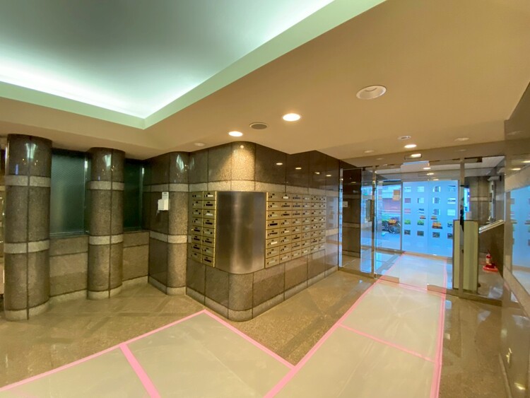 その他 館内は静寂な中が保たれており、管理が行き届いている印象を受けました。