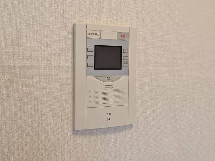 その他 誰が来てもわかる様にモニター付きインターホンを設置。