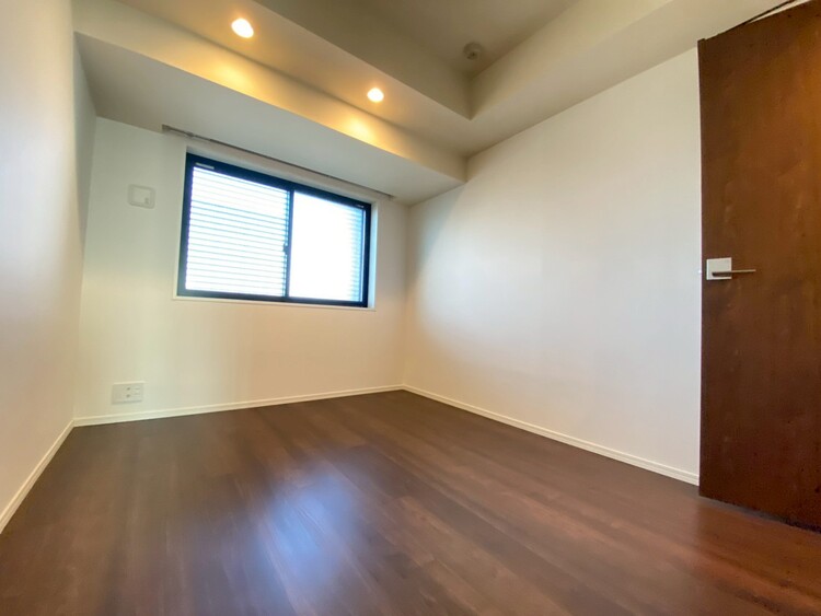 その他 清かで艶やかな時間をもたらしてくれる室内です。