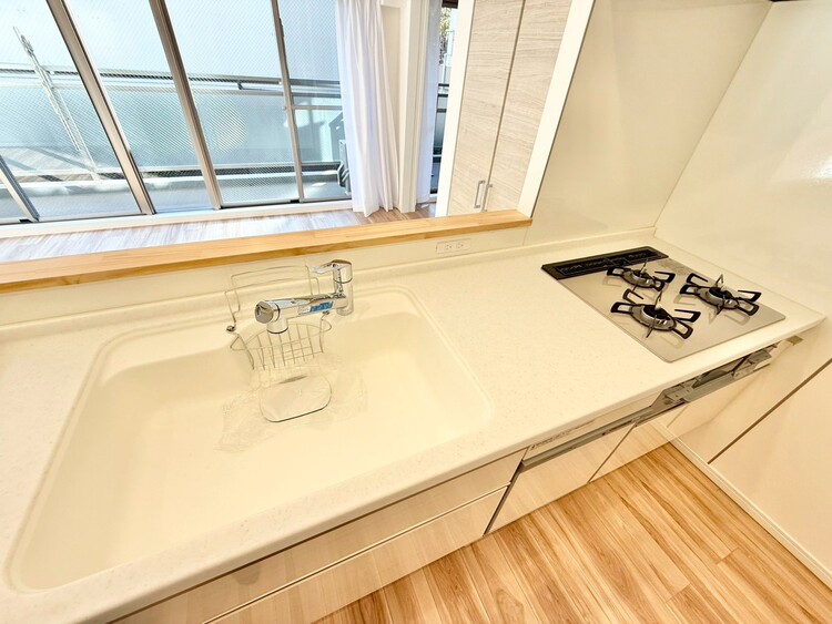 その他 開放感のあるキッチンスペース。調理をしながら、会話も弾みそうですね。