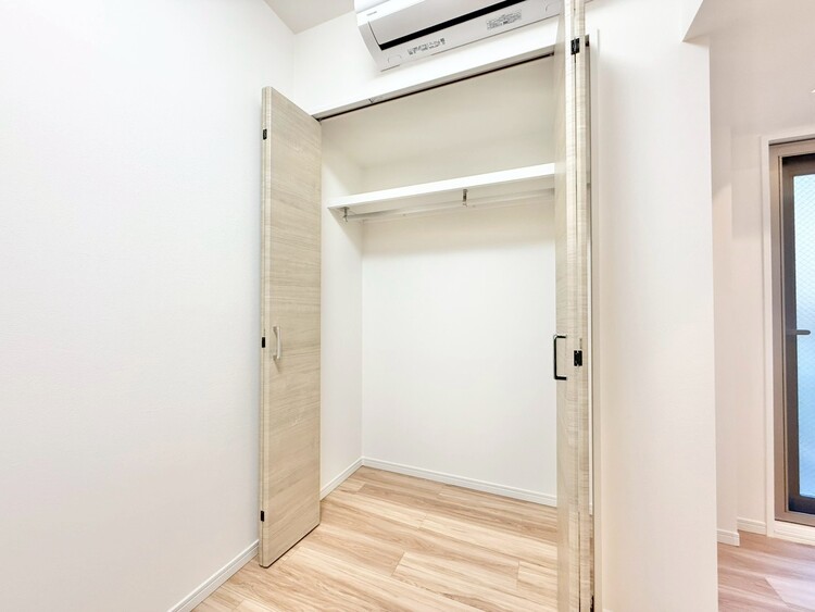 その他 収納スペースが付いていて、お部屋を広く使っていただけます。