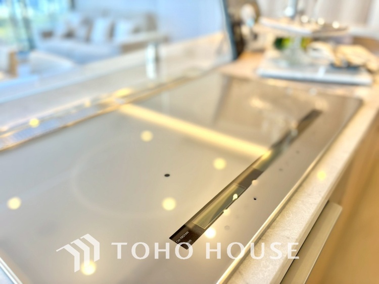 キッチン 【KITCHEN】◆家族のおはよう◆の声を笑顔で迎えてあげられるシステムキッチン。朝ごはんが楽しみでちょっと早起きしたくなるんです。