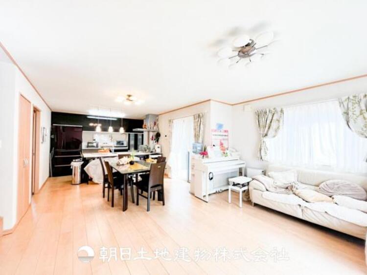 居間 リビングで家族との時間、自分の時間を大切にできる空間を作りました。