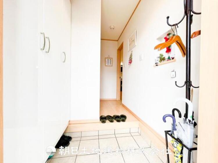 その他 玄関にはシューズボックスを設置してありますので整理できる空間になっております。