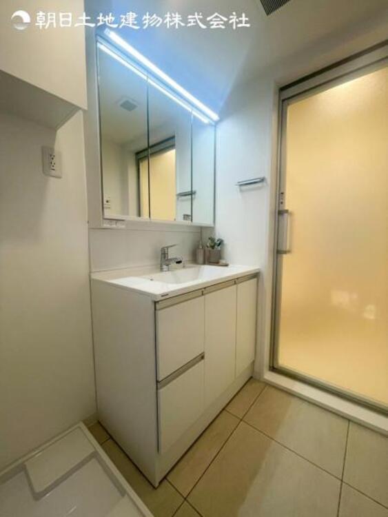 洗面 すぐの見学や資料請求などお気軽にお問い合わせおまちしております