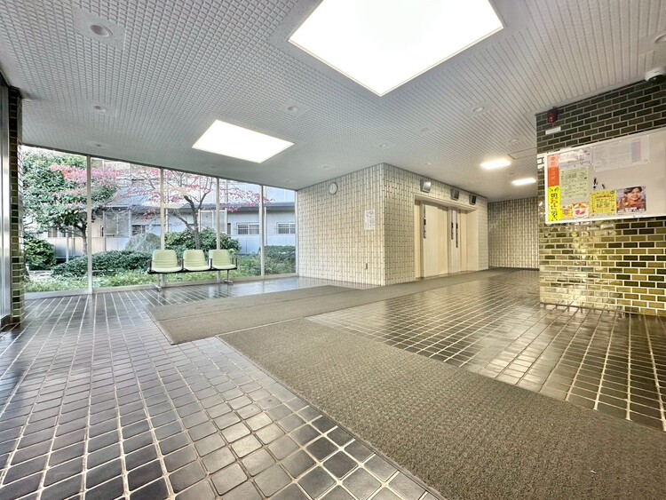 エントランス エントランスは、毎日の行き帰りで使う大事な空間です。