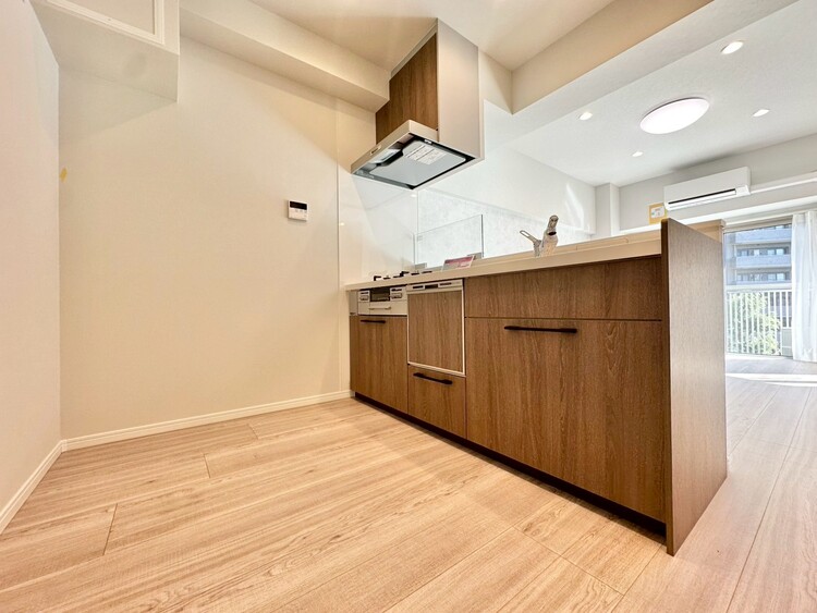 キッチン 洗練されたスタイリッシュなデザイン性と使いやすさを備えた仕様。