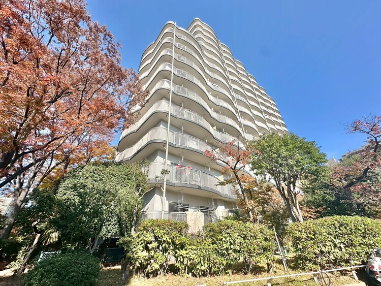 外観 現地に足をお運びいただいた際には、周辺散策などをお勧めいたします。