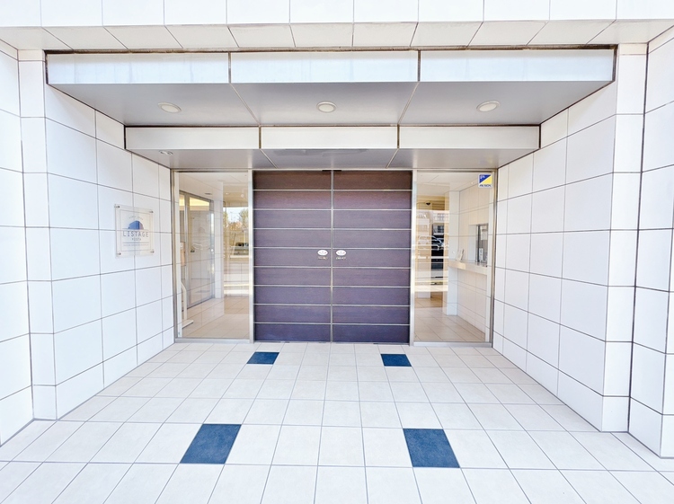 エントランス エントランスは、毎日の行き帰りで使う大事な空間です。