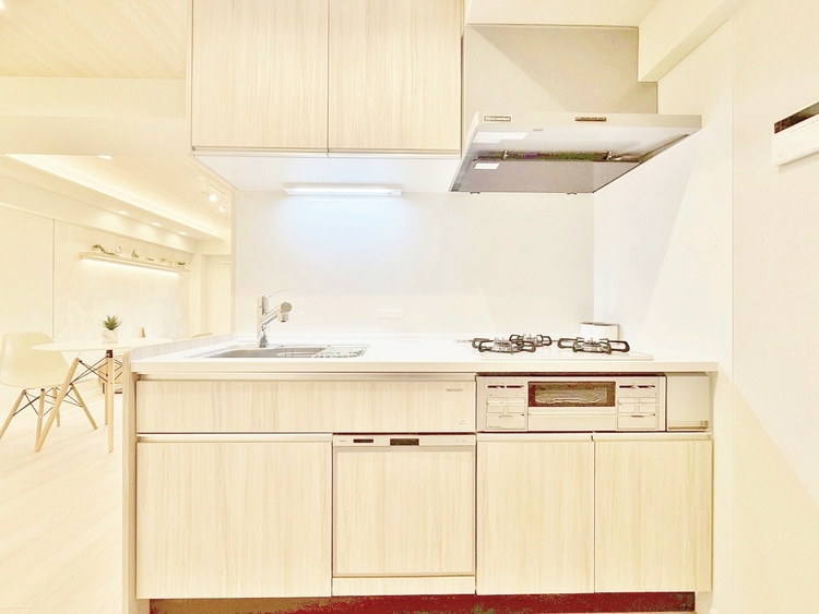 キッチン 洗練されたスタイリッシュなデザイン性と使いやすさを備えた仕様。