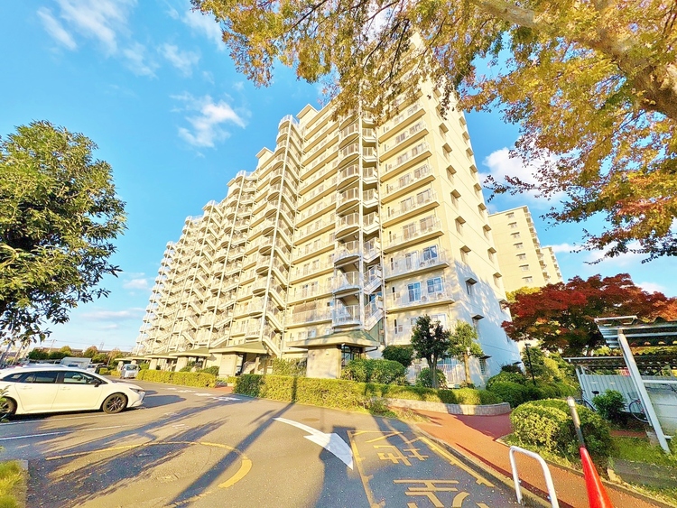 外観 豊かな居住性とクオリティが見事に調和した住空間は、住まうことの喜びを感じさせてくれます。