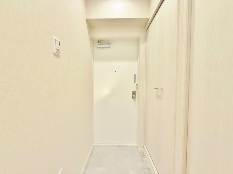 玄関 シューズボックスを完備した玄関です。