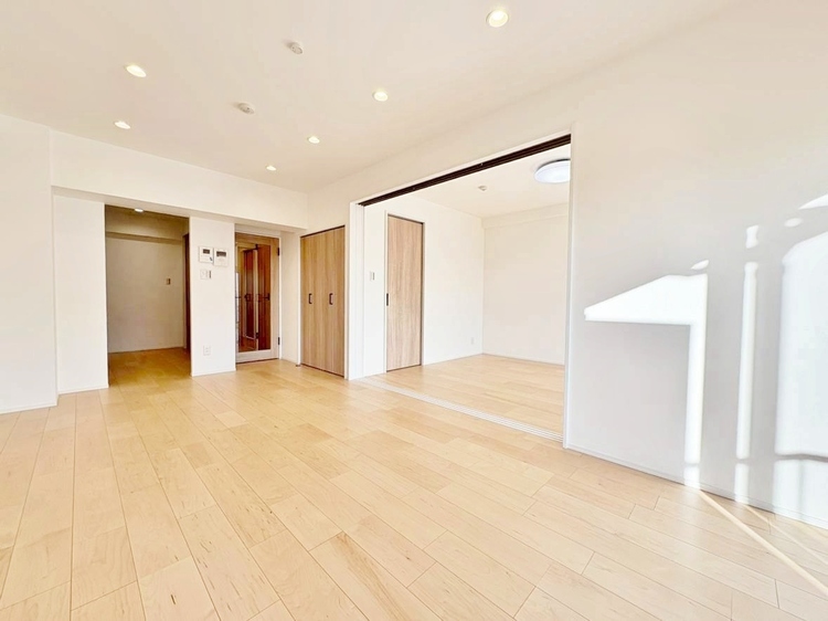 居間 豊かな居住性と、安心感を満たすクオリティが見事に調和した住空間。