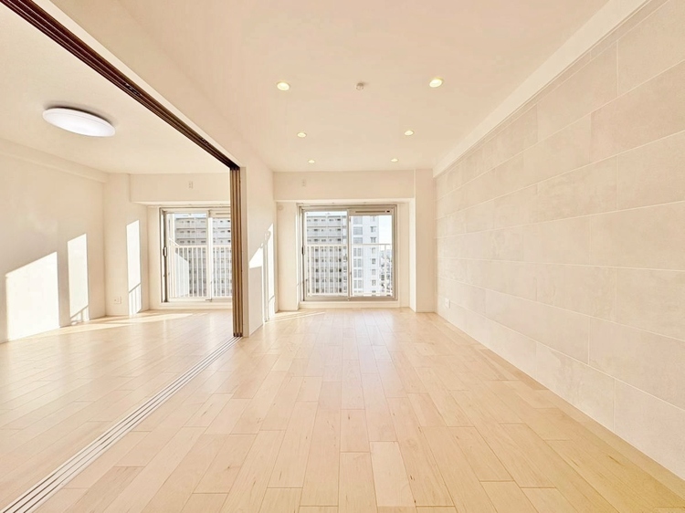 居間 快適に過ごす毎日を求めて、暮らしの中でご自身の「マイホーム」に創り上げてください。