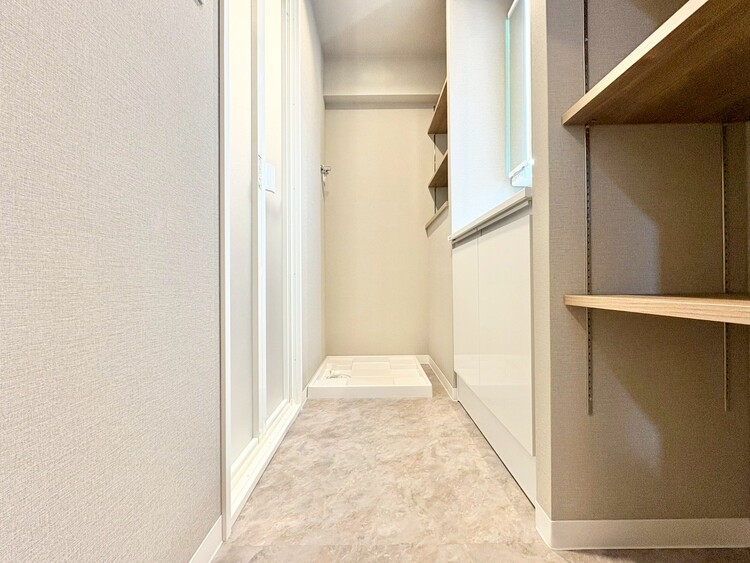 洗面 清潔感と心地よさを重視した、上質感漂うパウダールーム。