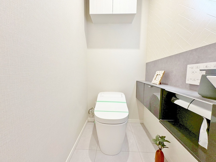 トイレ 暮らしの中のさりげないひとときの快適さにも、こだわりを、持って設備を配しております。