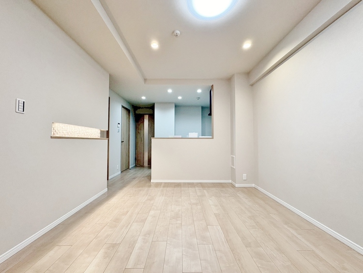 居間 快適に過ごす毎日を求めて、暮らしの中でご自身の「マイホーム」に創り上げてください。