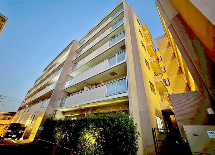 外観 資料には掲載していない情報が、現地にはたくさんあります。是非一度、現地をご確認ください。