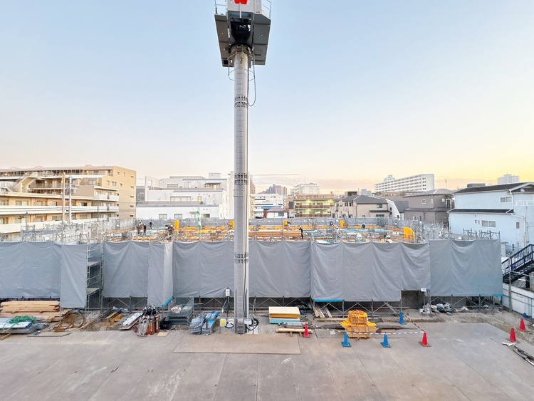 バルコニー 窓を開けると広がる青空。心をリフレッシュして日々を過ごしていきましょう。