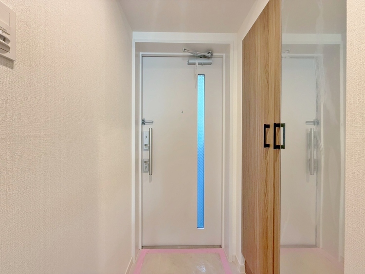 玄関 シューズボックスを完備した玄関です。