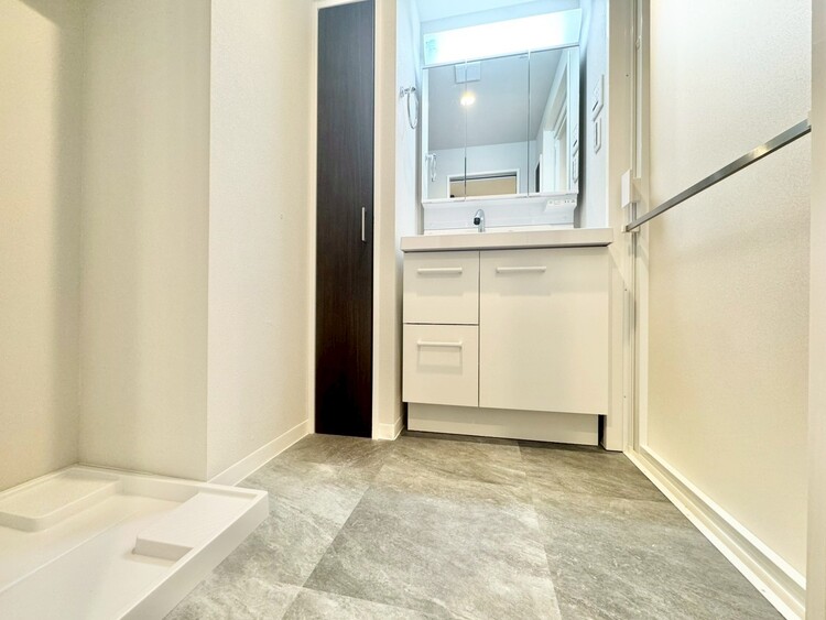 洗面 清潔感と心地よさを重視した、上質感漂うパウダールーム。