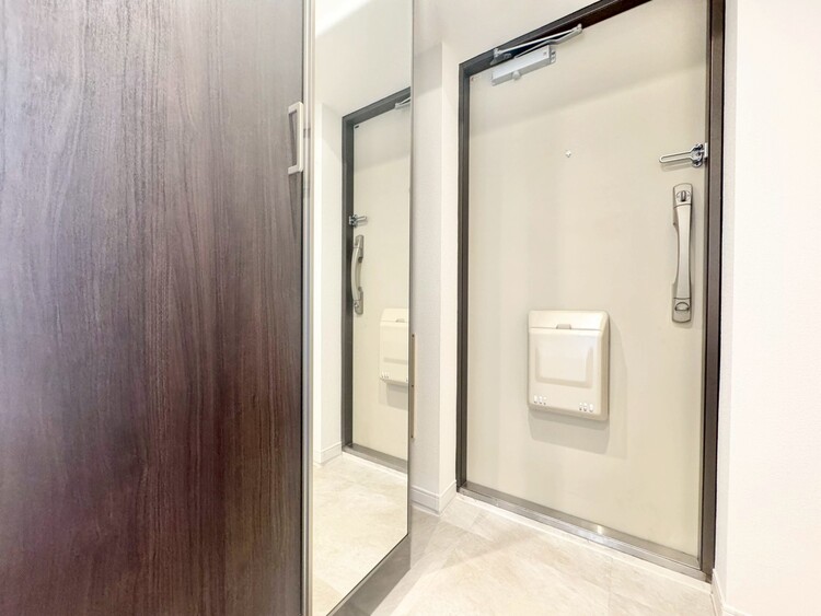 玄関 シューズボックスを完備した玄関です。