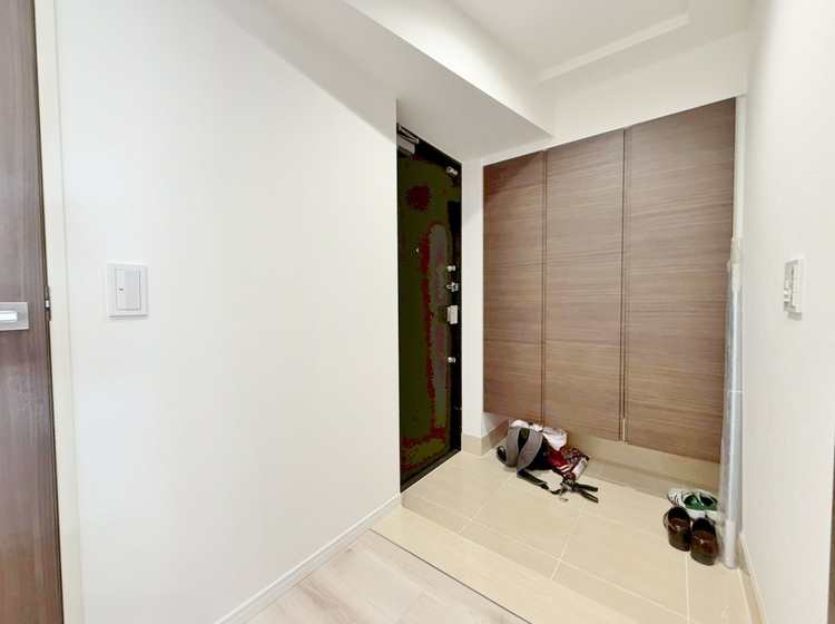 玄関 シューズボックスを完備した玄関です。