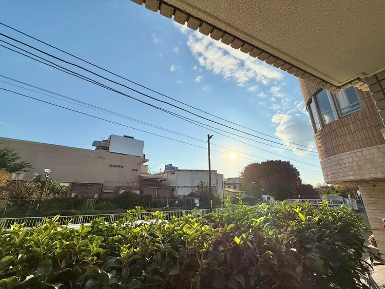 その他 眺望や窓からの景色が良いと、家で過ごす時間も快適です。