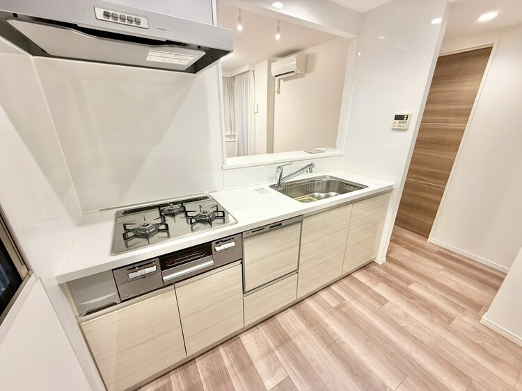 その他 開放感のあるキッチンスペース。調理をしながら、会話も弾みそうですね。