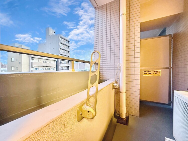 その他 朝の澄んだ空気や、夕方に吹く清々しい風を感じられるバルコニー。